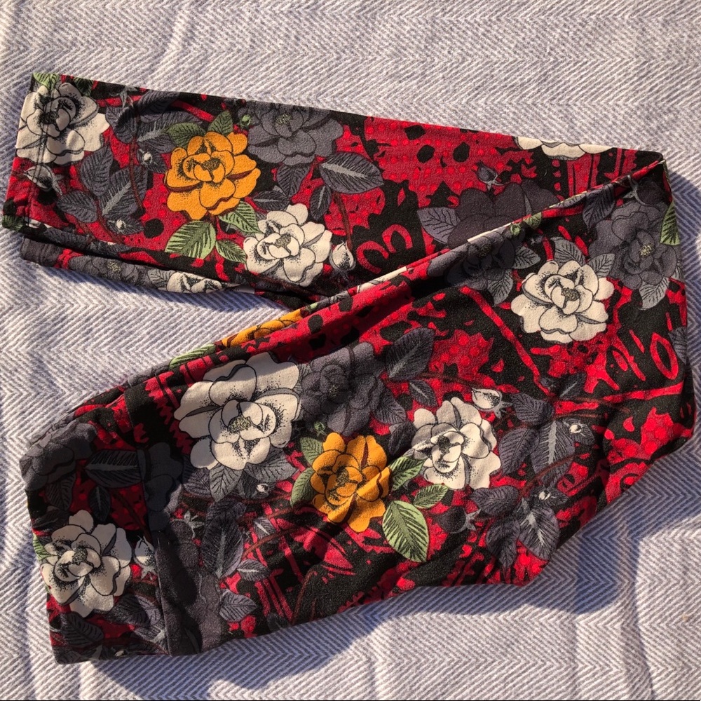 ⚡️FINAL SALE LulaRoe OS Leggings